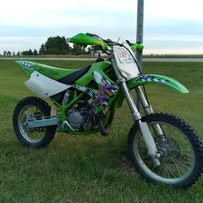 1998 Kawasaki KX80 w-1 $2500 OBO Selling because i grew out of it Full enigine rebuild Repainted fra...