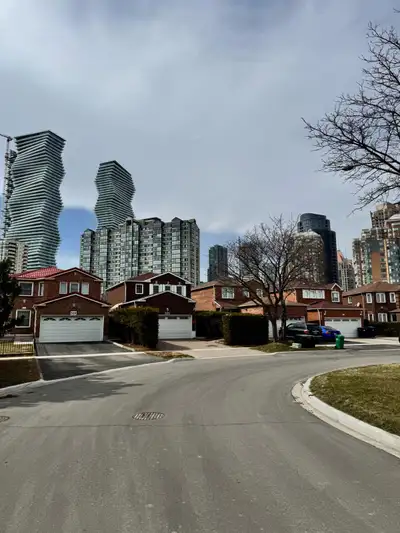 Utilities included. Spacious 1 bedroom basement apartment for rent in the heart of Mississauga. Walk...