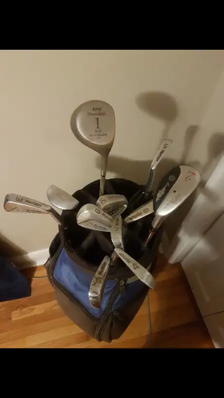 Mens right handed golf set and bag in Golf in St. Catharines - Image 3