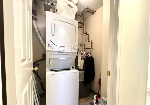 Room for Rent Close to uOttawa and Downtown in Room Rentals & Roommates in Ottawa - Image 5