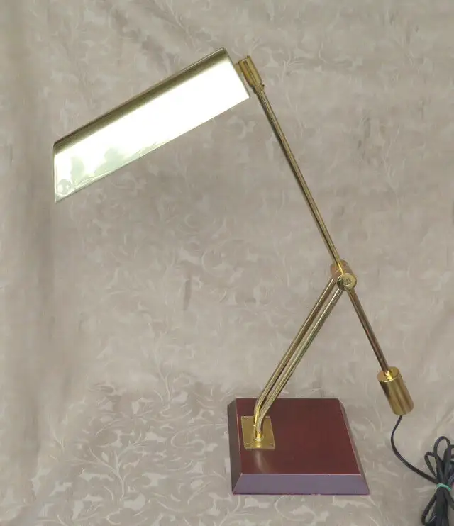 1970'S IKEA SWEDEN ADJUSTABLE TABLE DESK BRASS LAMP DENMARK in Arts & Collectibles in City of Toronto - Image 4