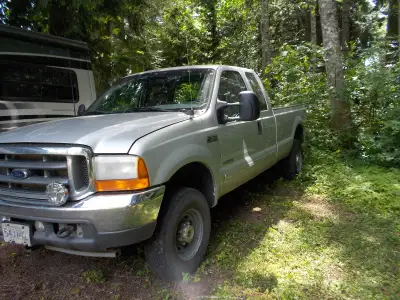 A rare, one-owner, meticulously maintained, 2001 F-350 XLT Super-Cab Long Box. This is the ultimate...
