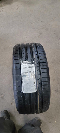 255/35R19 Continental Contisport Contact 5p set of 2