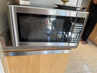 LG TV AND MICROWAVE 