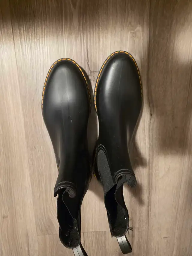 Igor Chelsea Boots