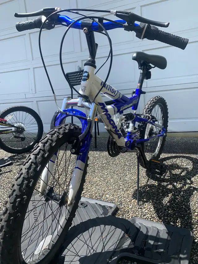 Sports and Cycling Bicycle bikes for kids in Kids in Burnaby/New Westminster - Image 9