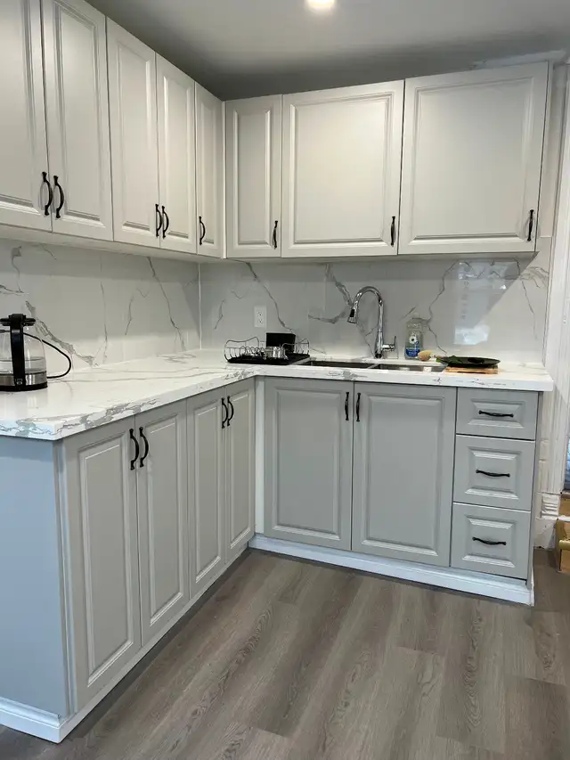 Roommate Wanted in Oshawa in Room Rentals & Roommates in Oshawa / Durham Region - Image 4