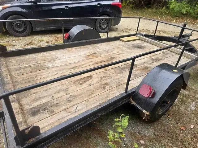 Heavy duty solid steel utility trailer in Cargo & Utility Trailers in Bedford - Image 4