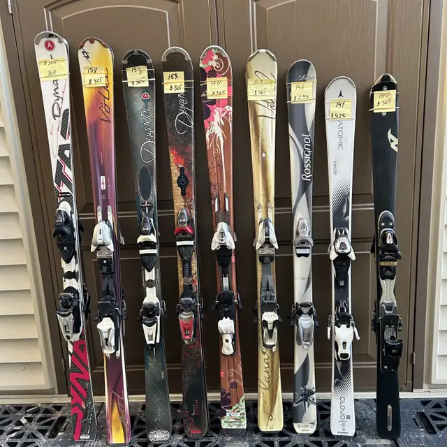Female ski with boots  in Ski in Markham / York Region - Image 2