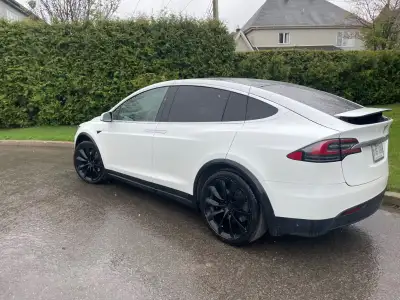 2019 Tesla Model X Dual Motor - Long Range 6 Pass