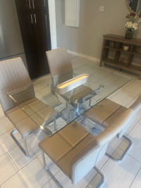Brand new kitchen table and four chairs for sale!