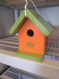 Birdhouses to remove bugs and enjoy the yard better