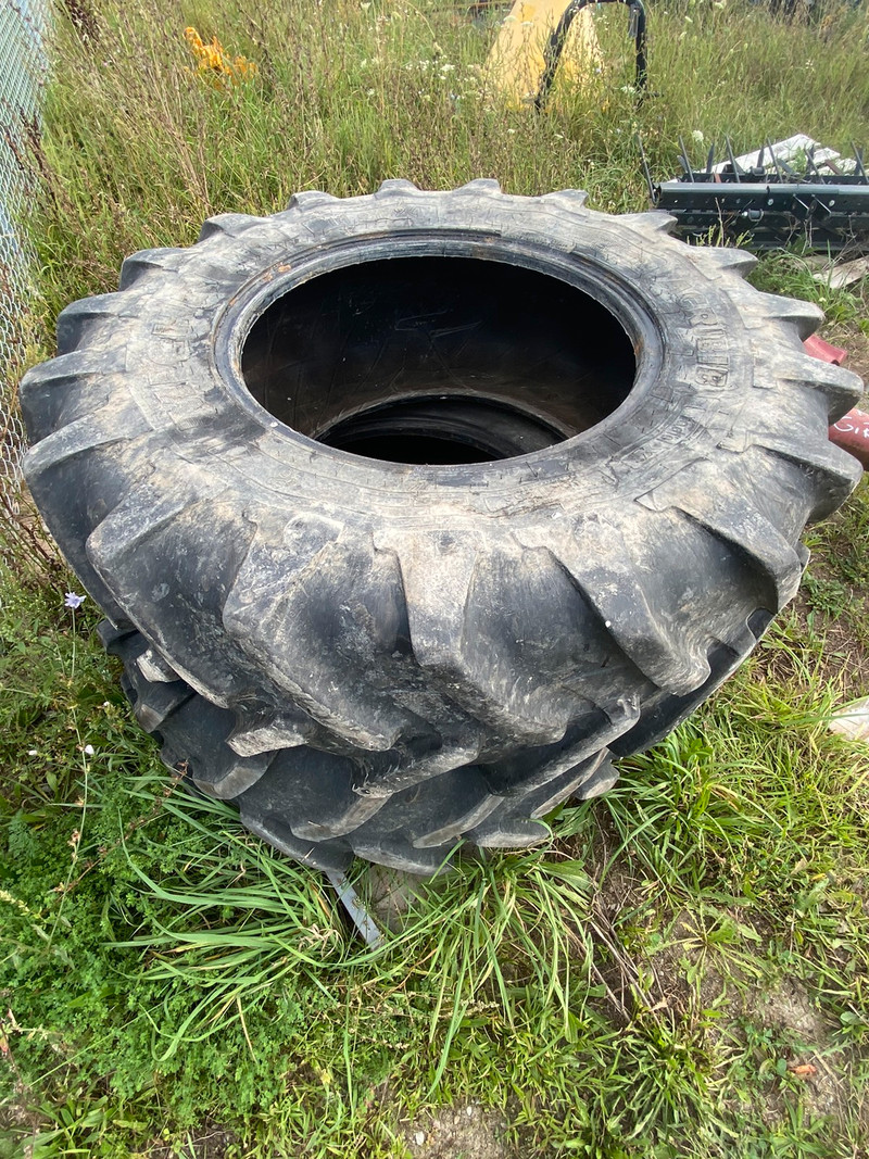 Michelin 14 9x24 tractor tires farming equipment barrie kijiji