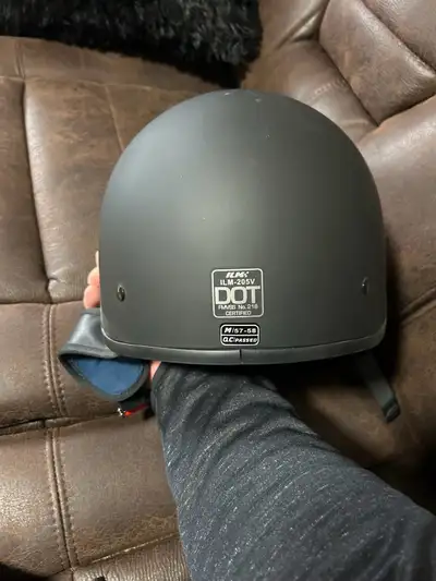 Unused DOT motorcycle helmet. Can deliver