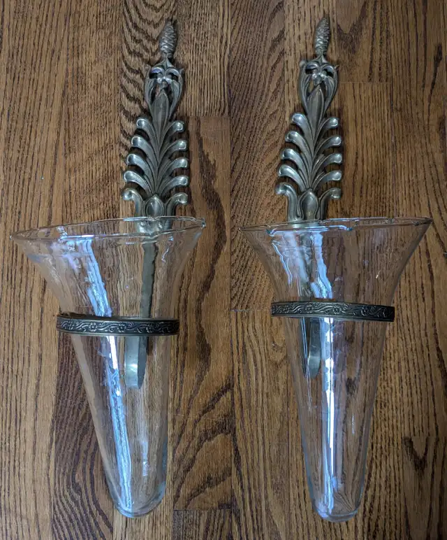 Decorative Brass Sconces -Two pieces in Home Décor & Accents in Ottawa - Image 3