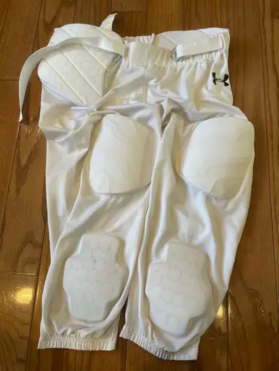 Under Armour Adult football girdle - Size Large, View more