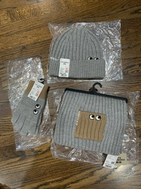 New Uniqlo x Anya Hindmarch Heated Knitted Accessories Gray