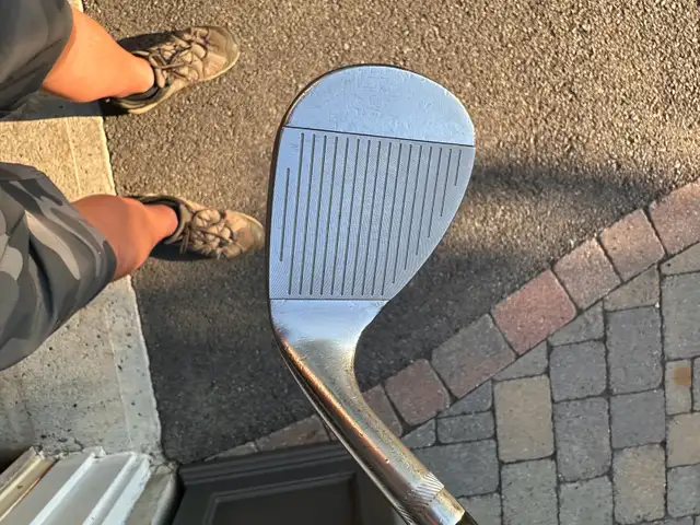 52° Wedge - Bobby Jones - R/H in Golf in Ottawa - Image 5