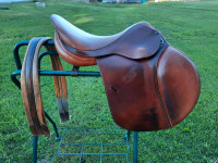 17" Forestier Jumping Saddle