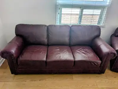Burgundy coloured full 6 seater sofa / couch set. $600 only!