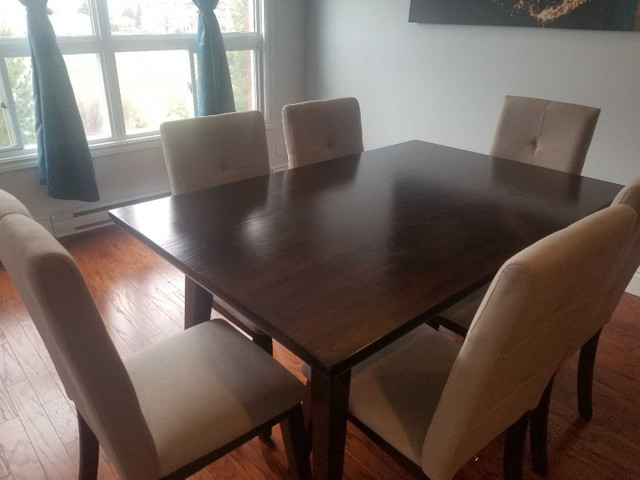 Selling Dining table & Chairs for $250 in Dining Tables & Sets in Kingston - Image 3