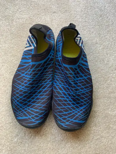 Water Shoes size 40EUR (W 9 1/2-10 / M - 8), View more
