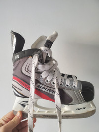 Bauer skates (youth) - size 3 (US)