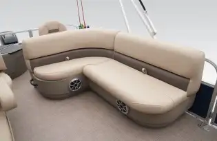 Pontoon Boat in Other in Regina - Image 6