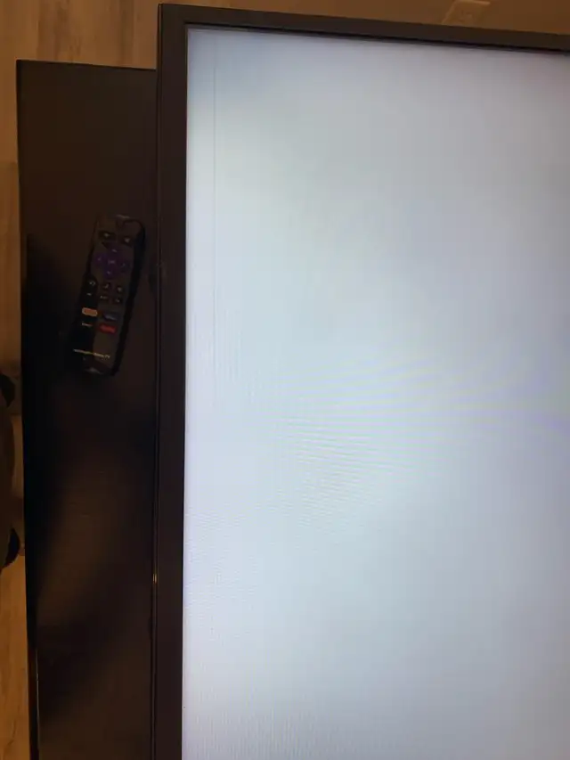 50” TV with wall mount and remote. No Stand in Video & TV Accessories in Ottawa - Image 3