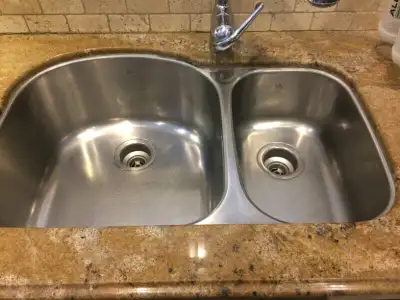 Kitchen sink, used, View more