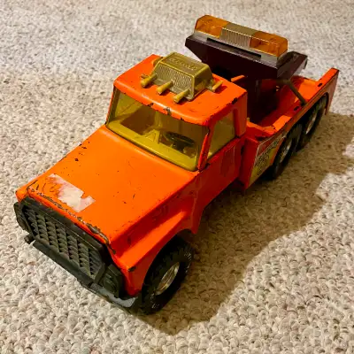 Pics 1 & 2 - Nylint Toys Big Pumpkin Orange Wrecker Pressed Steel Tow Truck Ford 16" Vintage - $15 P...