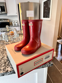 Kids Hunter Boots, Red, In-Box, Size 11 