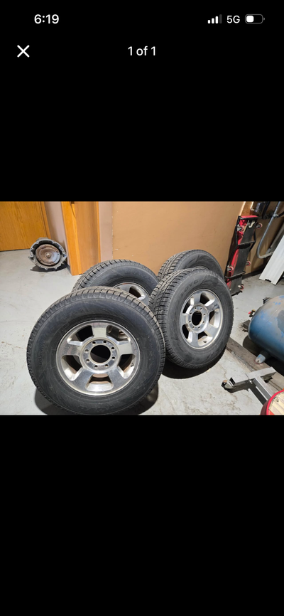 Tire size. 265/70R17. Tread depth at 10/32 on all 4 tires. No other abnormal wear on tires. 1000 wit...
