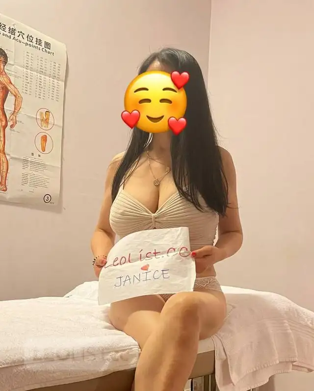 *Wholistic* Massage Spa in East Windsor in Massage Services in Windsor Region - Image 6