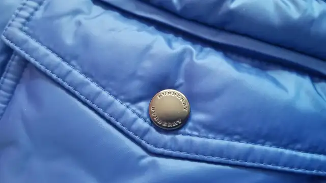 Burberry Children Down-filled Hooded Puffer Jacket *Brand New* in Kids & Youth in Markham / York Region - Image 8