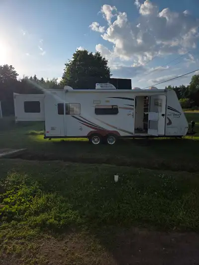 Good condition just inspected and licensed ready to go .. all renovations were done last summer to f...