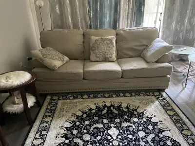 Three seats 2 Love seats 1 No kids no pets