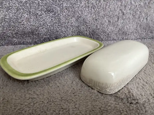 Stoneware Butter Dish65565417315841121