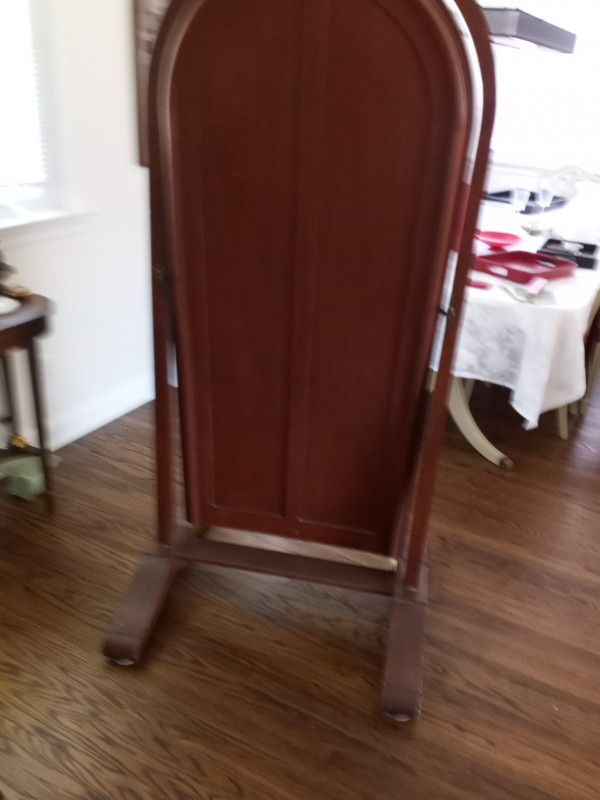 Free Standing Full Mirror in Other in London - Image 2