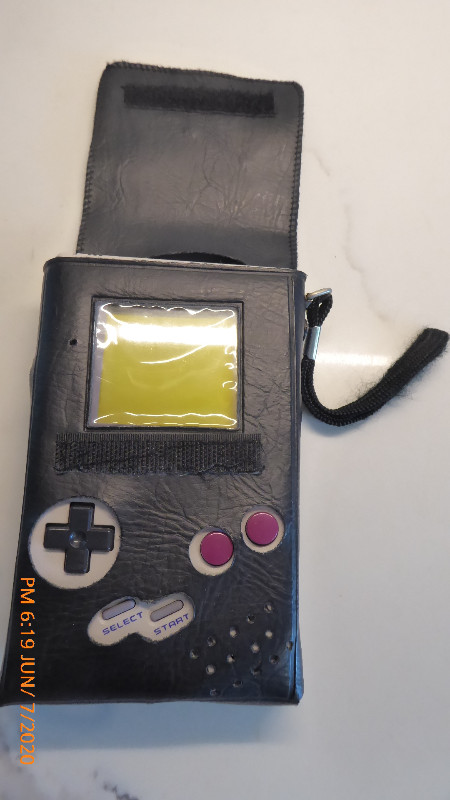 Original 1989 Game Boy. Includes 32 Games. Rare Carrying case in Toys & Games in City of Toronto - Image 2