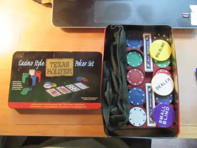 Smoke free - CASH ONLY. ALL PARTS ARE INCLUDED. * pic. 1 - (G2) - Texas Hold 'Em Poker - casino styl...