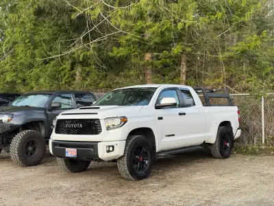 Really great truck, in amazing condition ! $57000 OBO just looking for a diesel will consider trades...