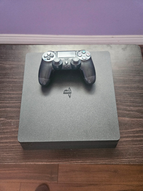 PS4 brand new condition in Sony Playstation 4 in Abbotsford - Image 2