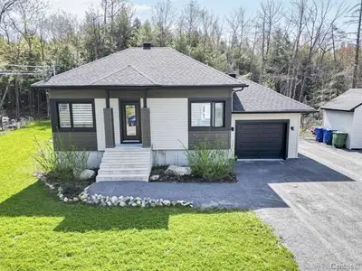 Maison de plein pied à louer disponible le 1 Juillet.
