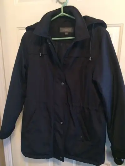 Size Small. Like new condition only used a few times.
