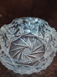 Pinwheel crystal ashtray 
