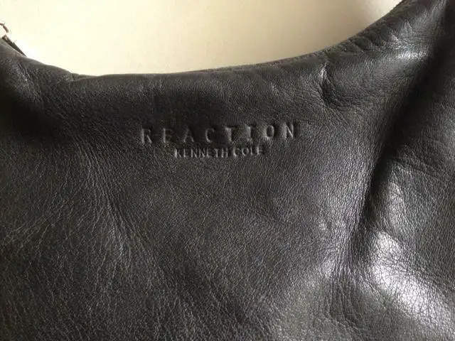 Kenneth Cole Reaction Woman's Black Leather Handbag Purse Bag in Women's - Bags & Wallets in Markham / York Region - Image 3