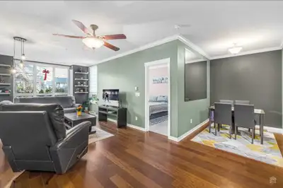 Apartment for rent - 2 bed + 2 washroom + den