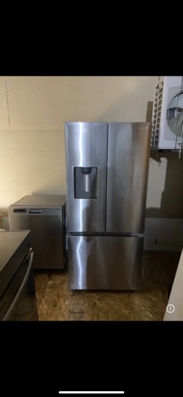 refrigerator +stove +dishwasher in Refrigerators in City of Montréal - Image 4