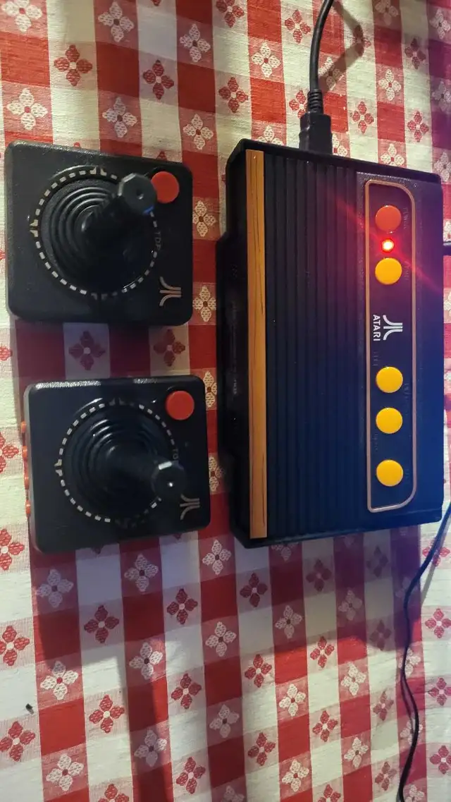 Atari Flashback 8 Gold in General Electronics in Hamilton - Image 3